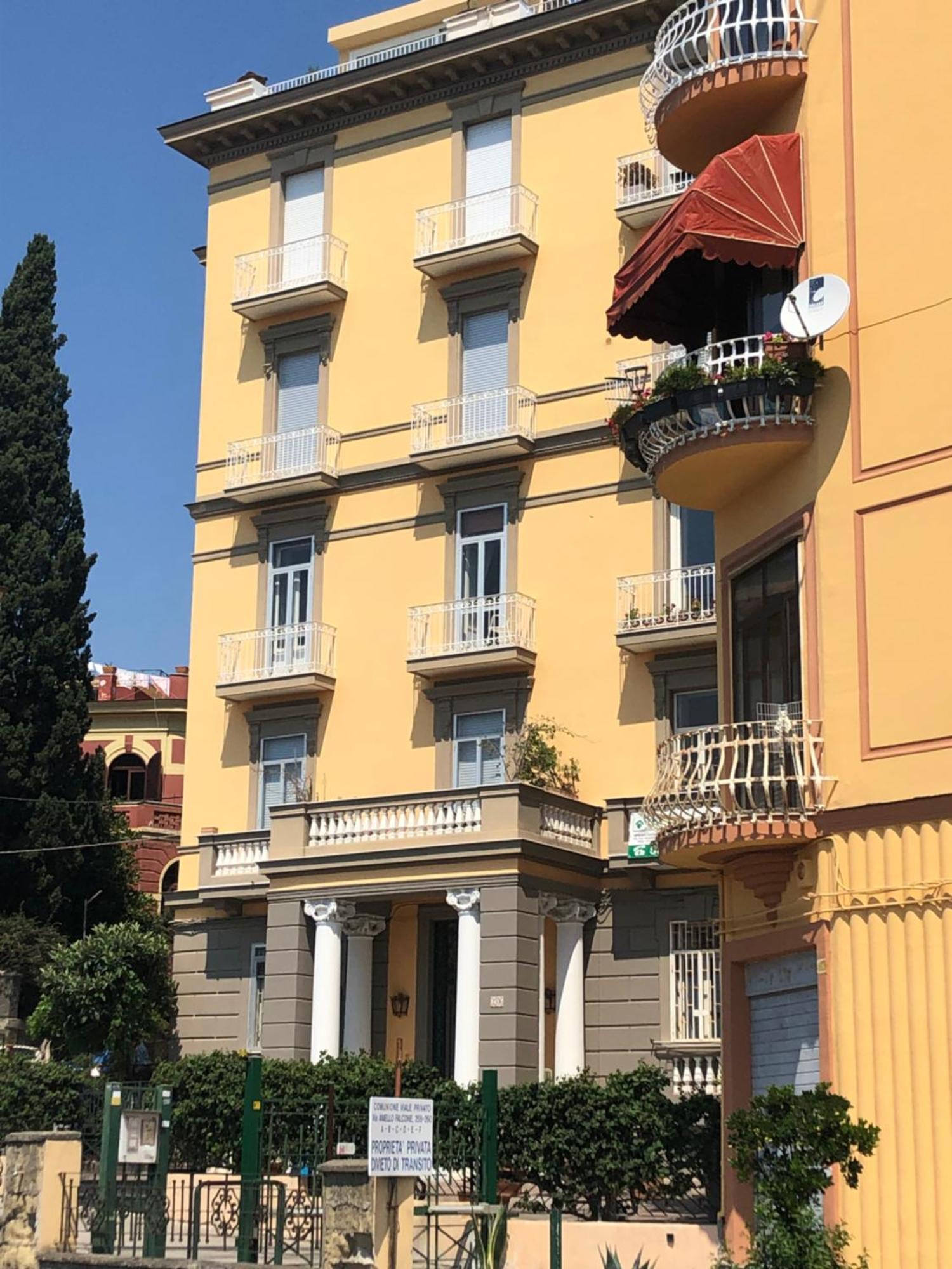 Vomero Guest House 나폴리 외부 사진